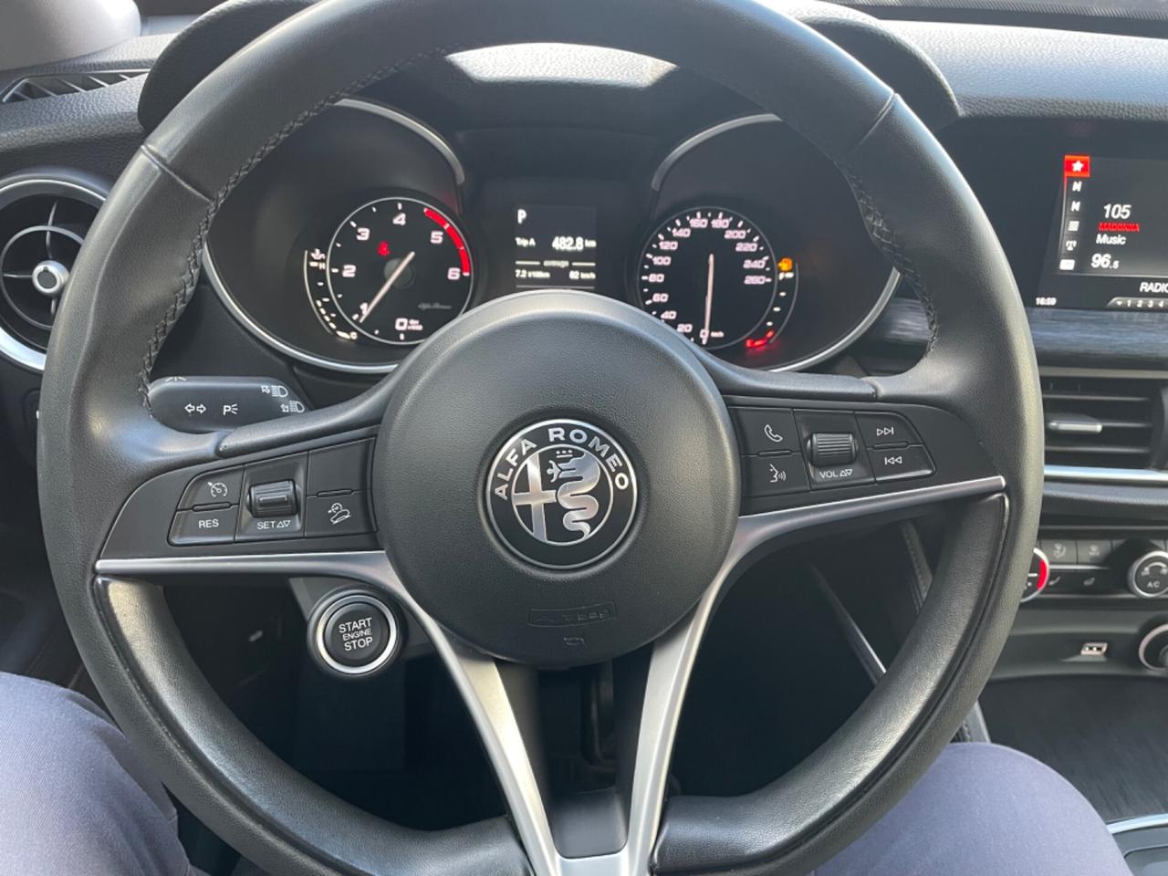 Alfa Romeo Stelvio 2.2 Turbodiesel 160 CV AT8 RWD Business