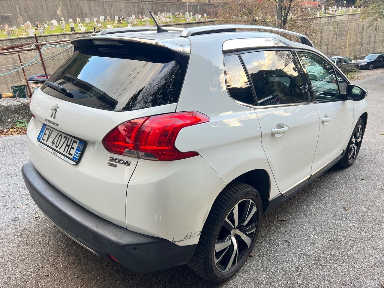 Peugeot 2008 1.6 e-HDi 92 CV Allure - 2014