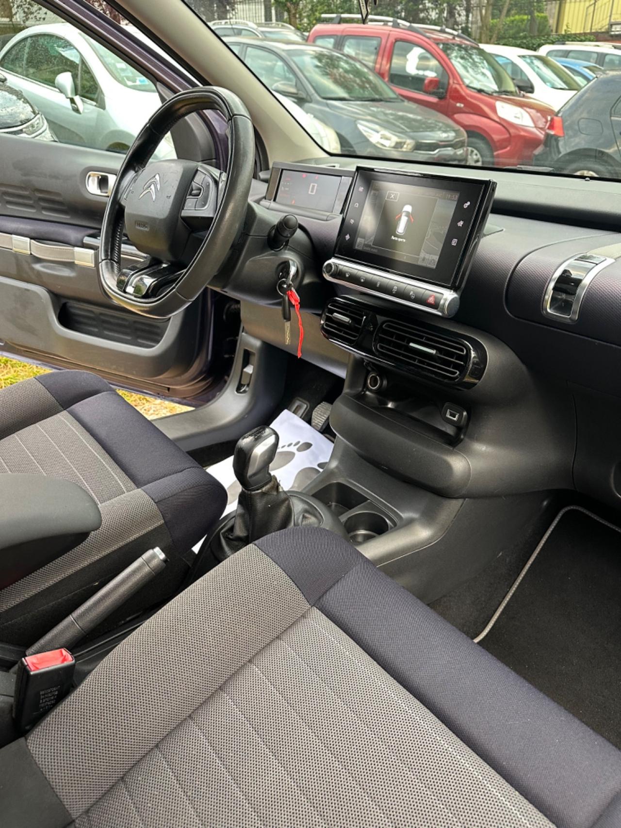 Citroen C4 CACTUS BLUEHDi 100 SHINE PANORAMA KMCERT