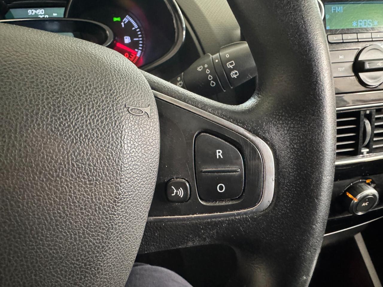 Renault Clio 1.2 75CV benzina 5 porte Life - OK NEOPATENTATI/E!