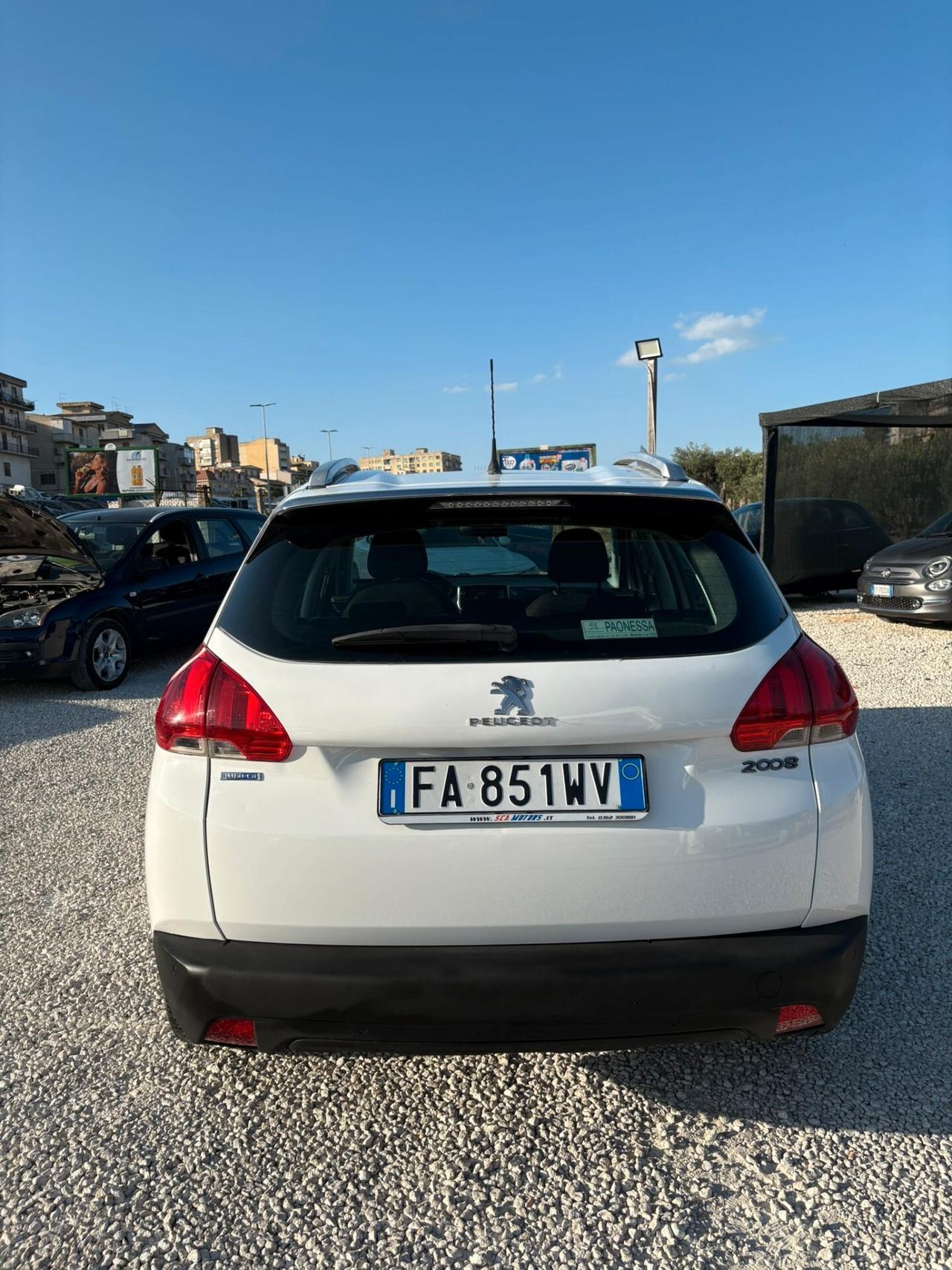 Peugeot 2008 BlueHDi 100 S&S Allure