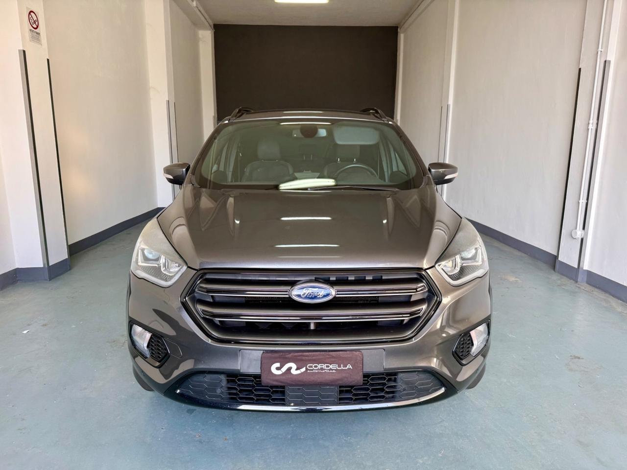 Ford Kuga 2.0 TDCI 120 CV S&S 2WD Powershift ST-Line