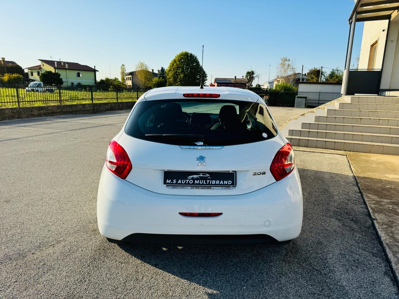 Peugeot 208 1.4 HDi 2014 neo patentati garanzia