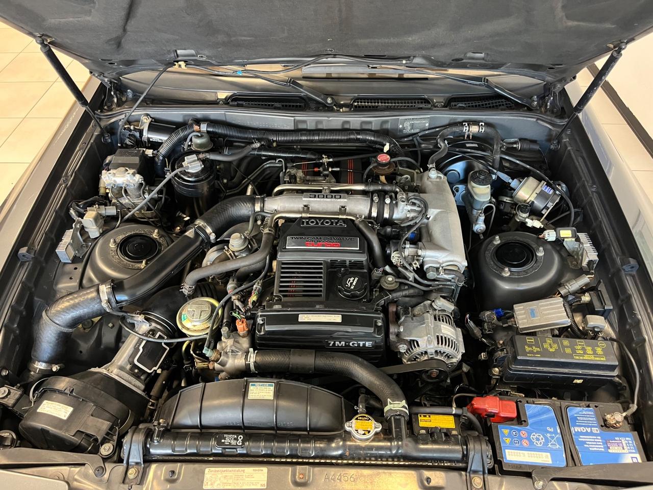 Toyota Supra 3.0i TURBO