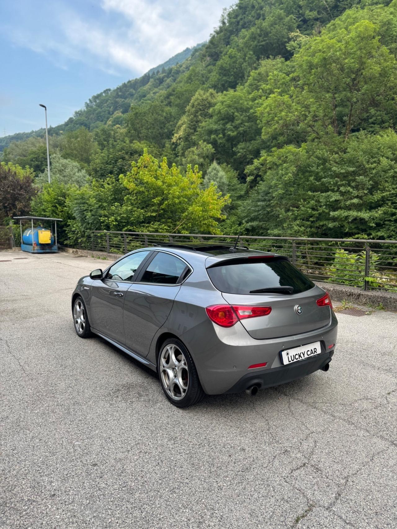 Alfa Romeo Giulietta 1750 Turbo TCT Quadrifoglio Verde
