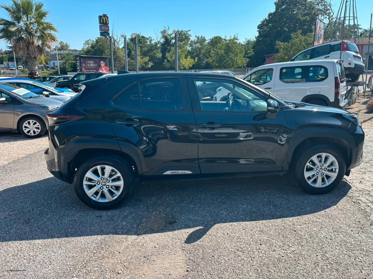 Toyota Yaris Cross 1.5 Hybrid 5p. E-CVT Business