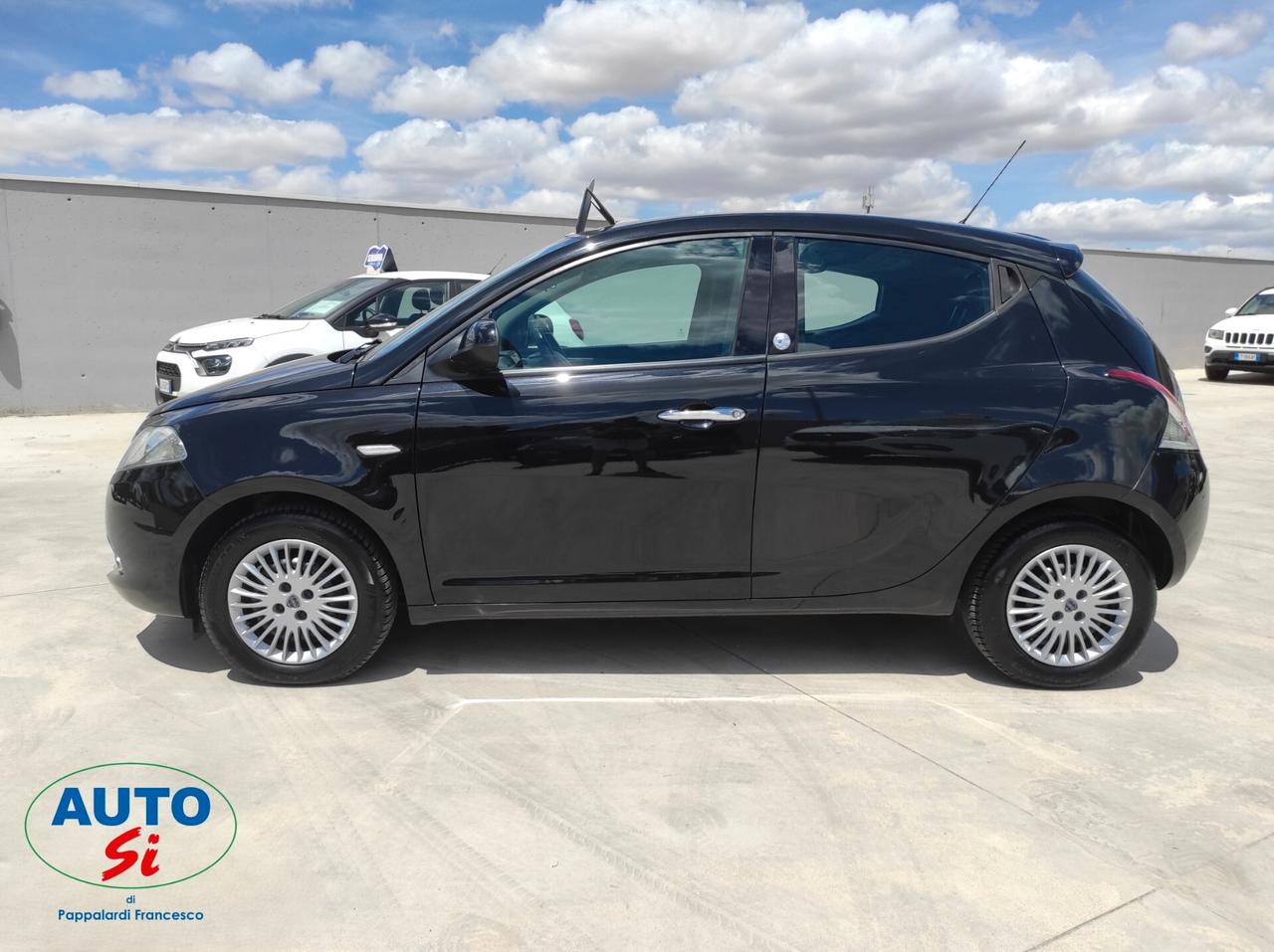 Lancia Ypsilon 1.2 Benz/GPL - 69cv NEOPATENTATI