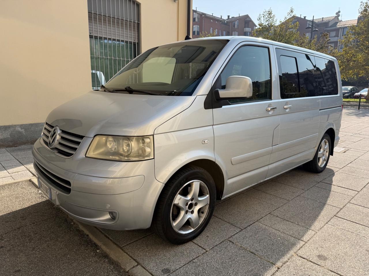 Volkswagen Multivan 2.5 TDI/174CV 4motion Highline