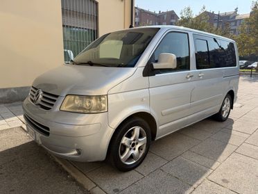 Volkswagen Multivan 2.5 TDI/174CV 4motion Highline
