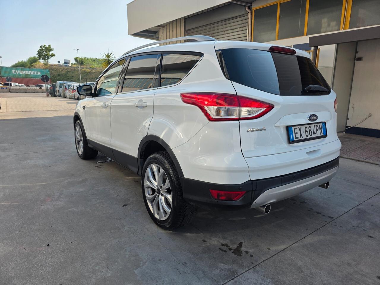 Ford Kuga 2.0 TDCI 4x4 Powershift Business FULL...