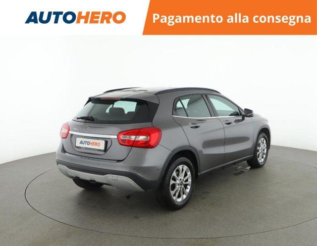 MERCEDES-BENZ GLA 180 d Automatic Business