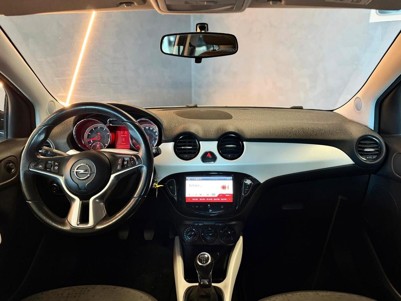Opel Adam 1.4 87 CV GPL Tech Jam