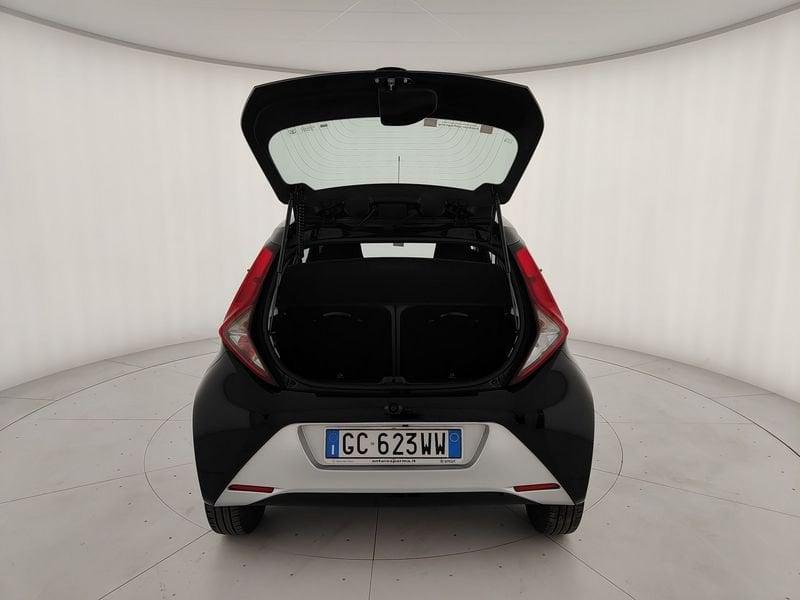 Toyota Aygo Connect 1.0 VVT-i 72 CV 5 porte x-fun