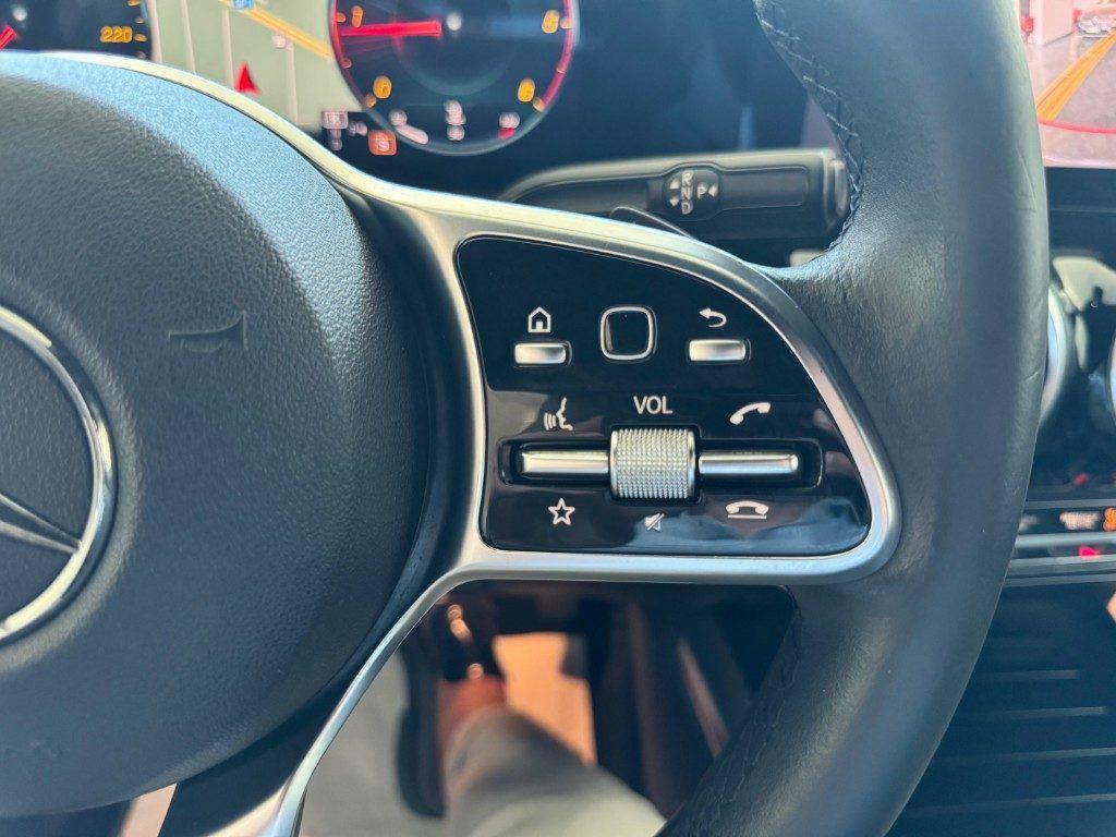 Mercedes-Benz B 180 d Automatic Sport Plus Night Pack Cockpit Full