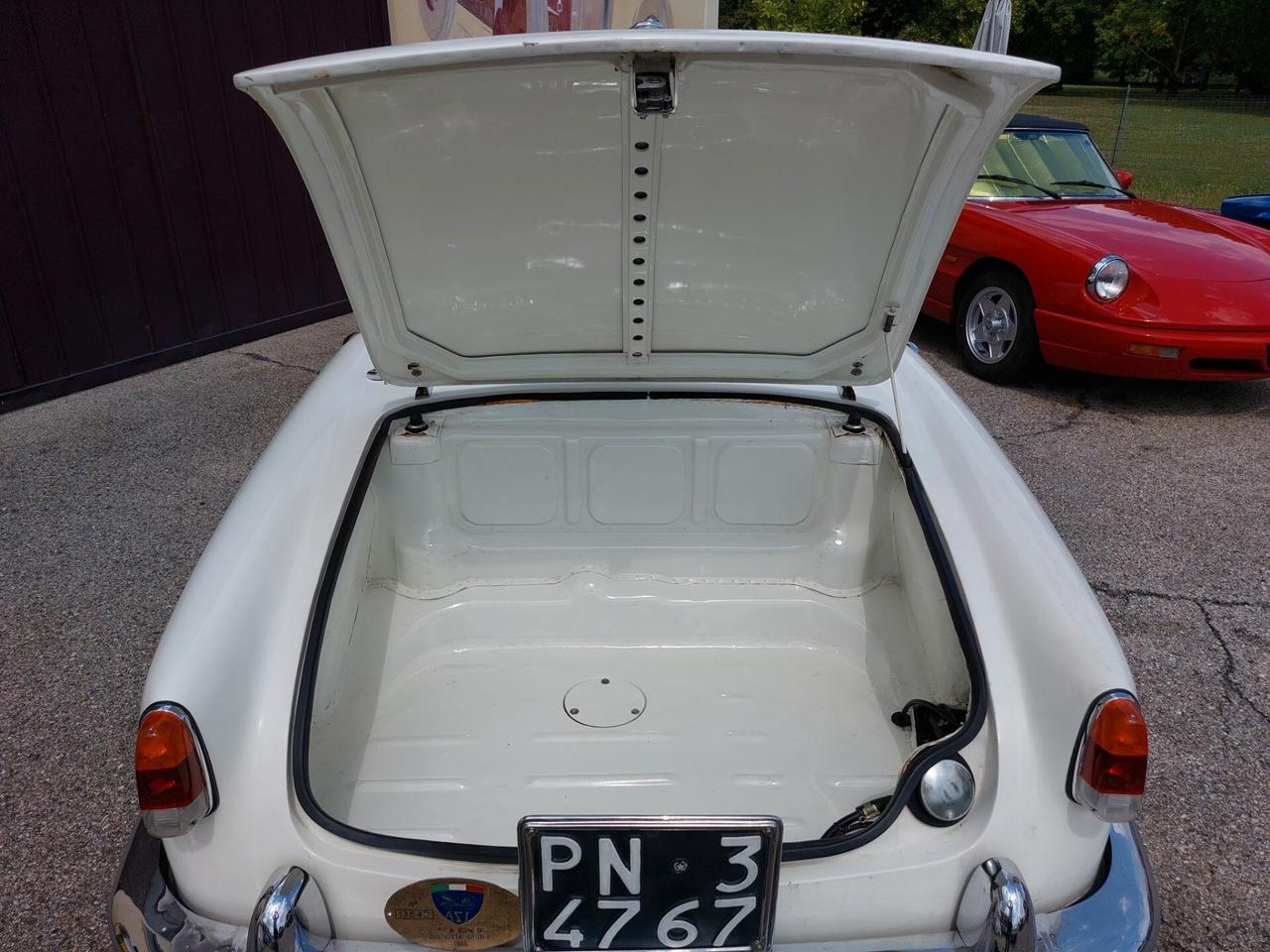 Alfa Romeo Giulietta Spider 1300 del 1960 (la seconda serie)