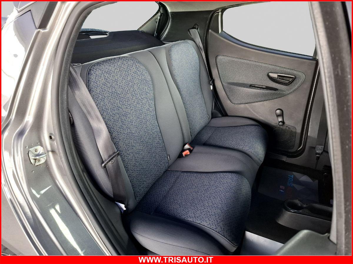 LANCIA Ypsilon 1.0 Hybrid Silver NEOPATENTATI