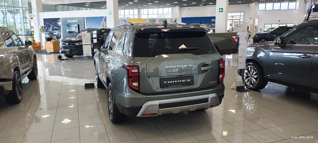 Kgm Torres Full Hybrid 204 CV Style