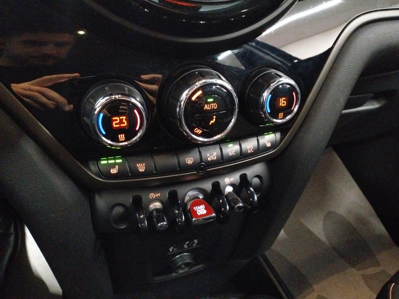Mini Cooper D Countryman 2.0 Business Automatica