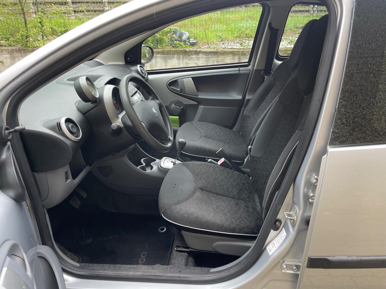 Peugeot 107 1.0 68CV 5p. Plaisir