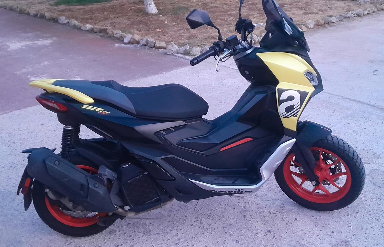 Aprilia SR GT 200 Scooter