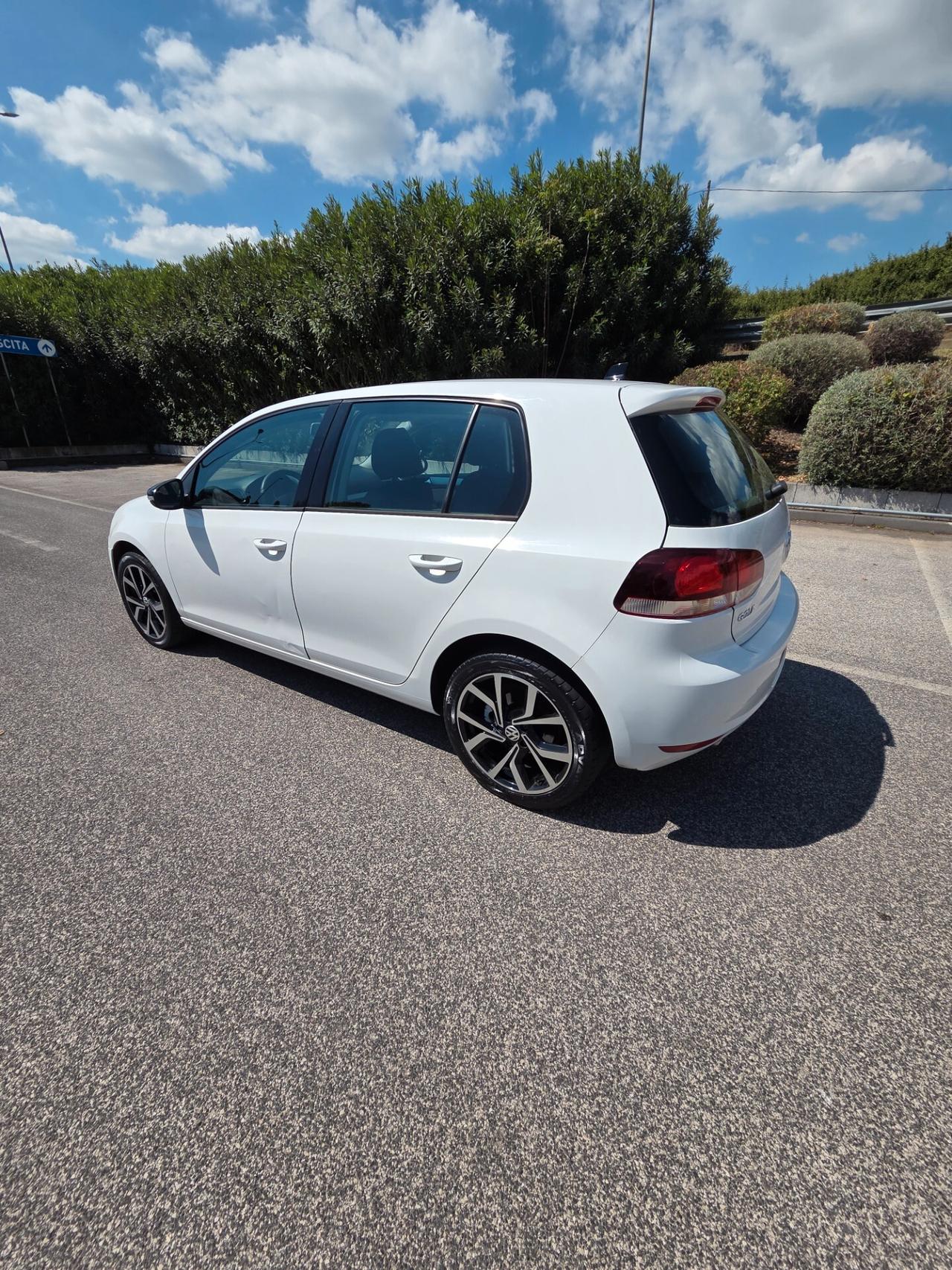 Volkswagen Golf 2.0 TDI 140CV DPF DSG 5p. Highline