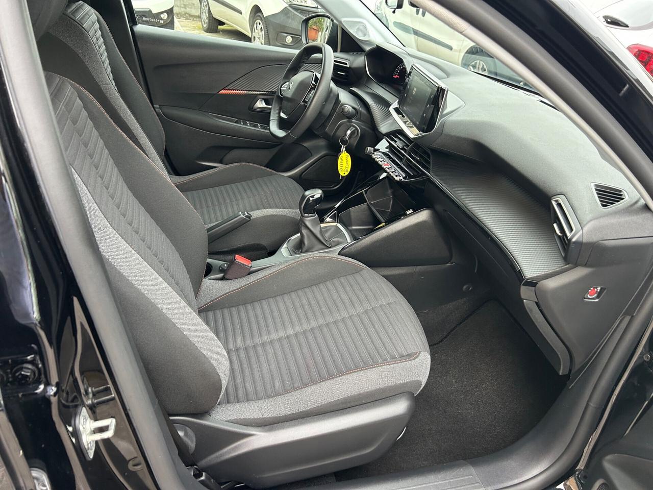 Peugeot 208 1.2 75 CV ( 30.000 KM) PARI AL NUOVO!!!