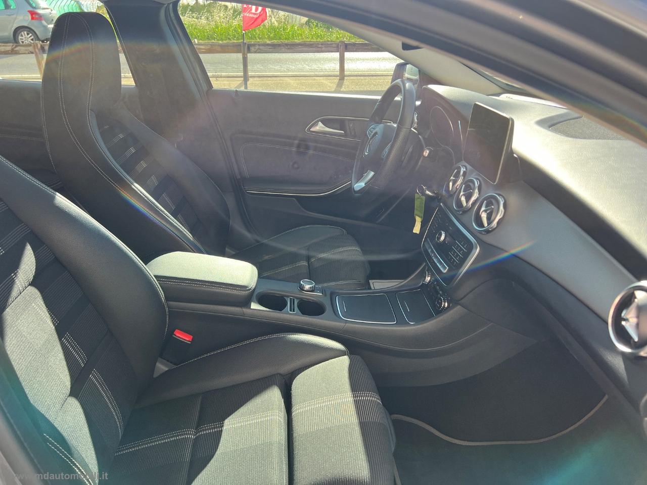 MERCEDES-BENZ GLA 180 Sport AUTOMATICA LED 18