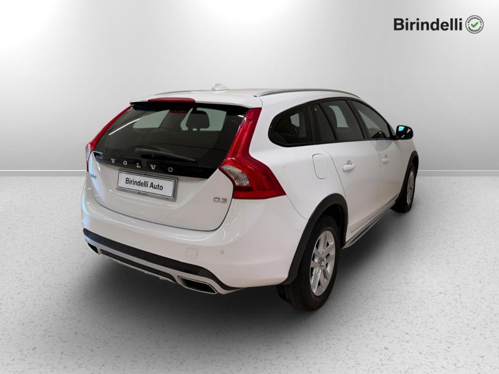 VOLVO V60 CC (2015-2018) - V60 Cross Country D3 Geartronic Business