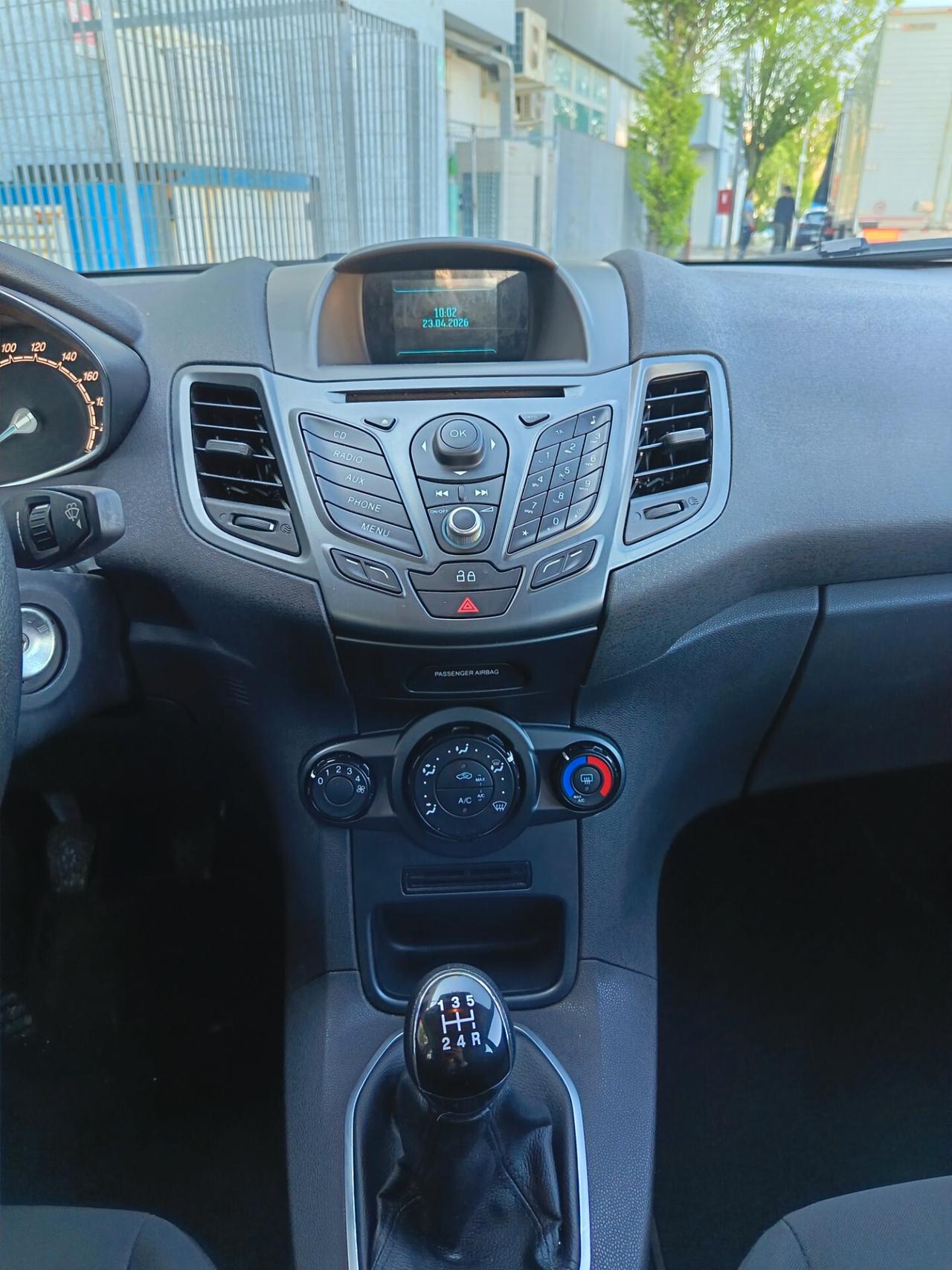 Ford Fiesta 2014 1.0 benzina 80.000KM 12 MESI DI GARANZIA NEOPATENTATI