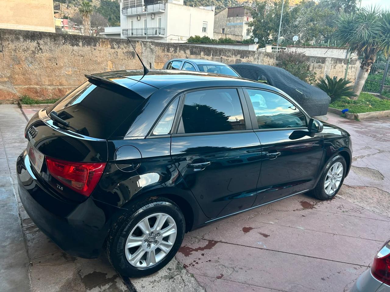 AUDI A1 1.6 TDI 90CV AMBITION 2015 BI-XENON