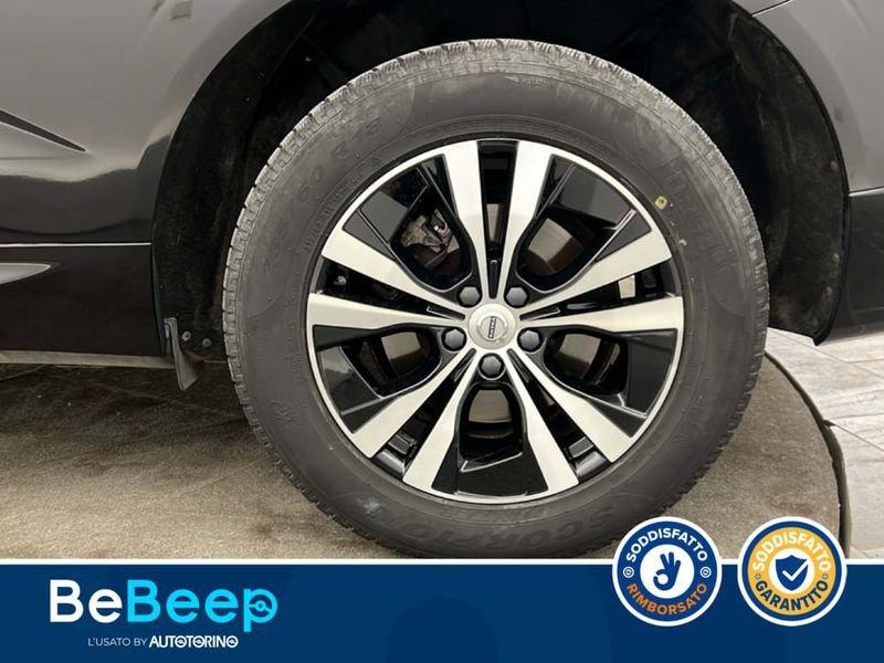 Volvo XC60 2.0 B4 MOMENTUM AWD AUTO
