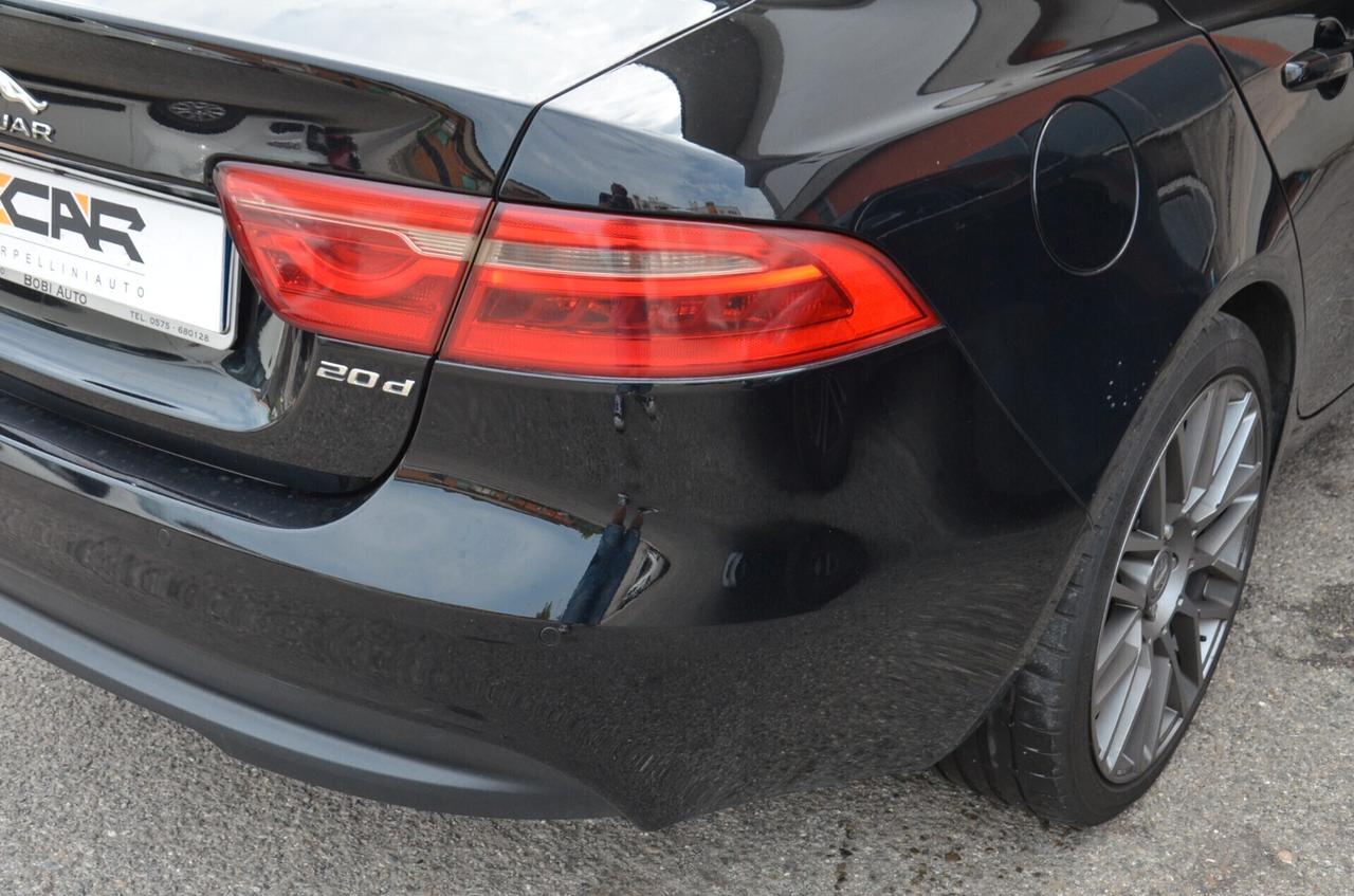 Jaguar XE 2.0 D 180 CV AWD aut. Pure