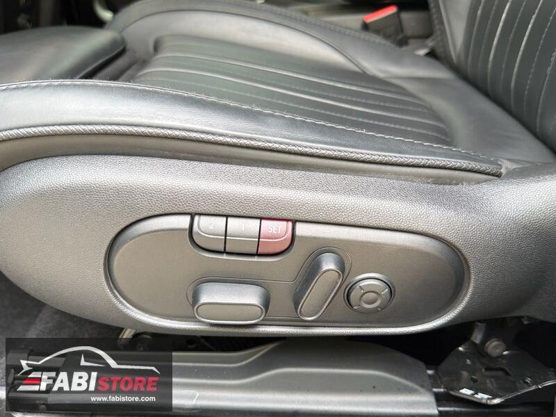 MINI Countryman Cooper SD Automatic ALL4 Yours - LED, Navi, Pelle, Camera ecc