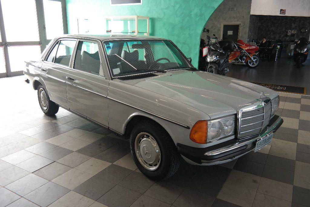 MERCEDES-BENZ 200 200*ISCRITTA ASI