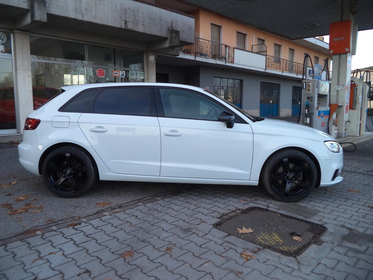 Audi A3 SPB 30 TDI S line edition CERCHI DA 18 OK NEOPATENTATI