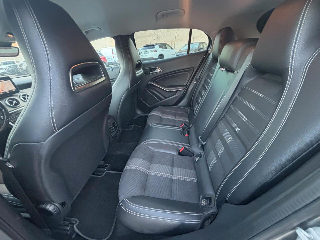 Mercedes-benz GLA 200 Sport