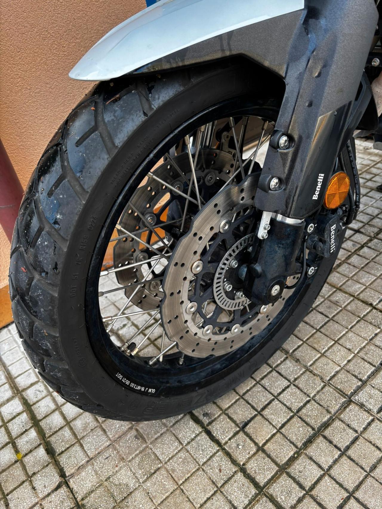 BENELLI TRK 502 X PARI AL NUOVO