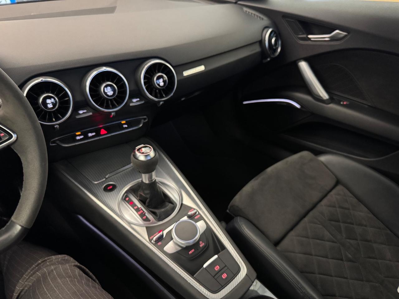 Audi TT RS Coupé 2.5 TFSI quattro S tronic