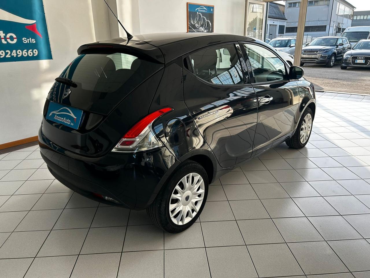 Lancia Ypsilon 1.2 FIRE metano 2013