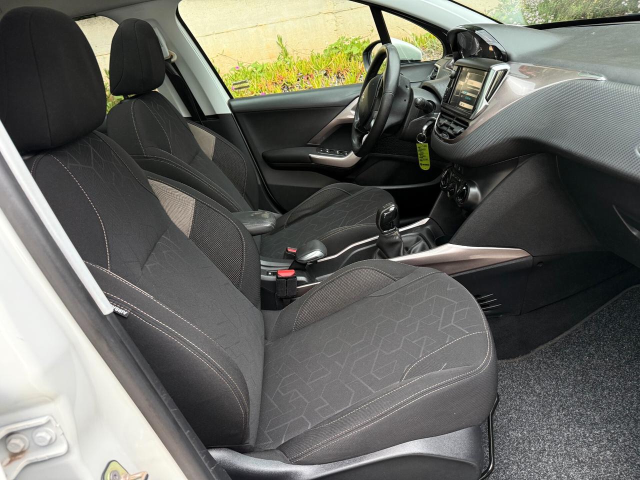 Peugeot 2008 Blue Hdi1.6 CV 92 Allure