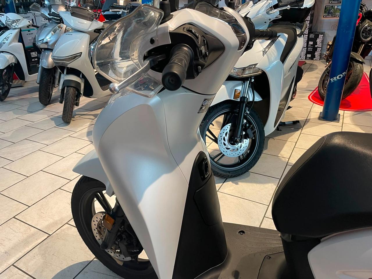 Honda SH 150 SPORTY