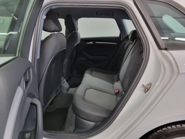 AUDI A3 SPB 35 TFSI COD Business