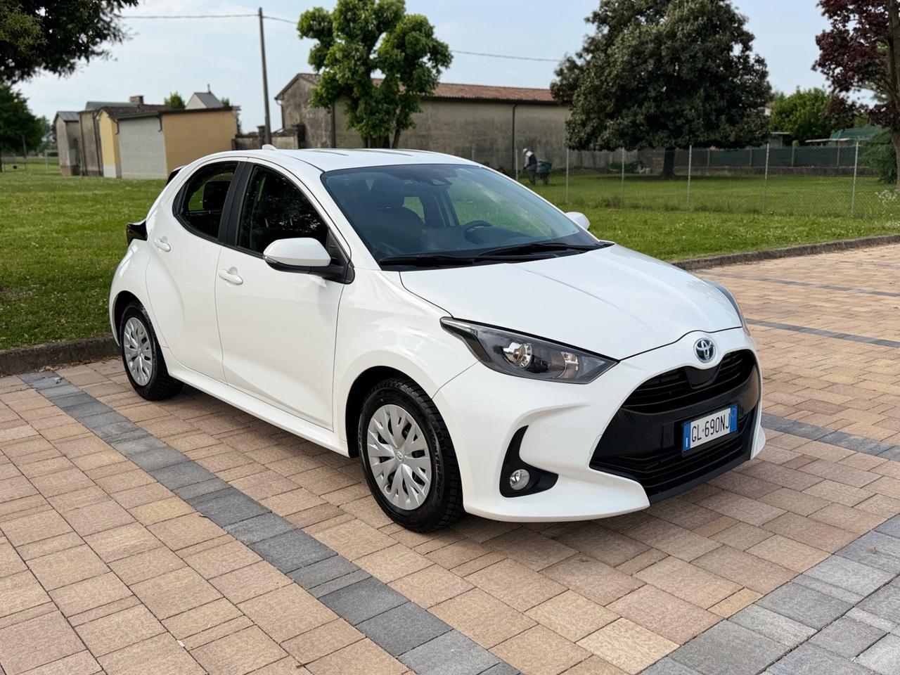 Toyota Yaris 1.5 Hybrid 5 porte Active