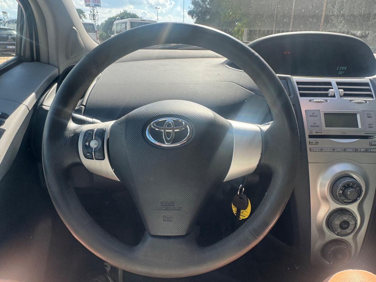 Toyota Yaris 1.3 5 porte automatica
