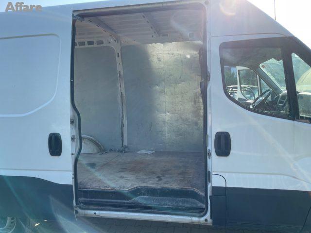 IVECO Daily 33S12V 2.3 HPT PM-TM Furgone