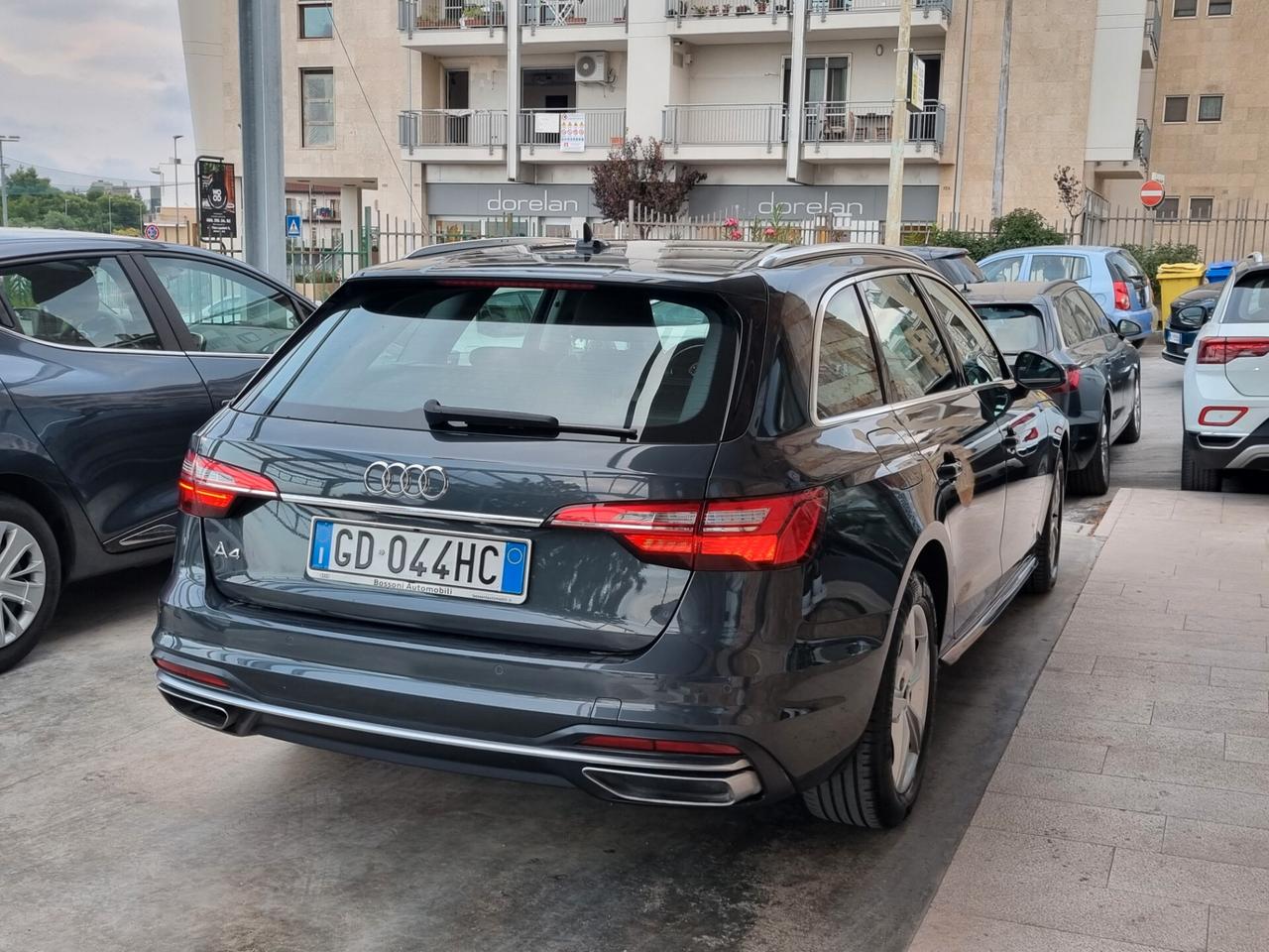 Audi A4 V Avant 40 2.0 tdi mhev 204cv s-tronic