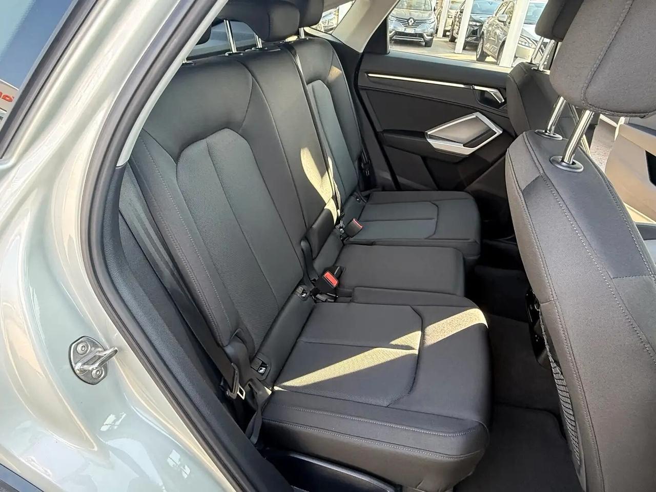 Audi Q3 SPB 35 TDI S tronic Business Plus