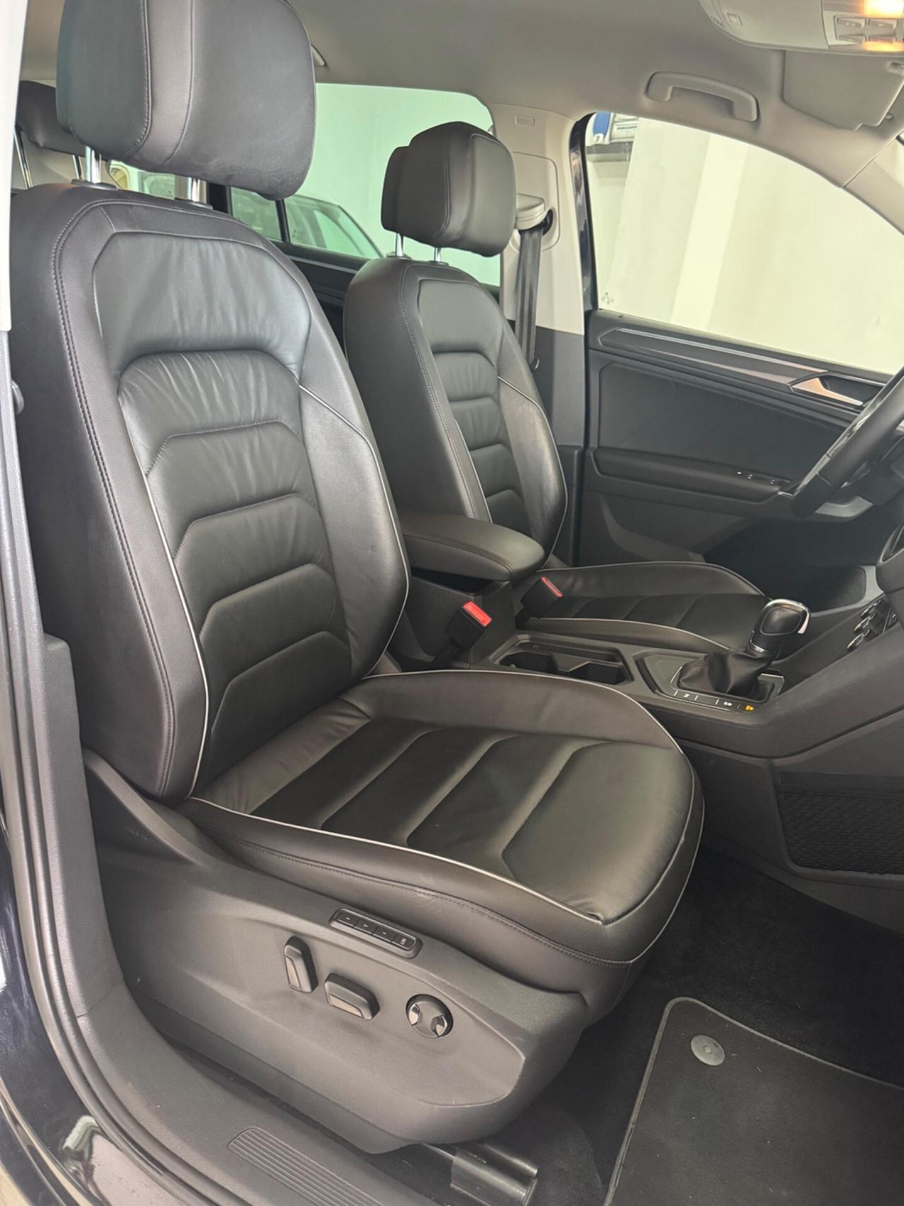 Volkswagen Tiguan 2.0 TDI DSG R line 2018 unico proprietario