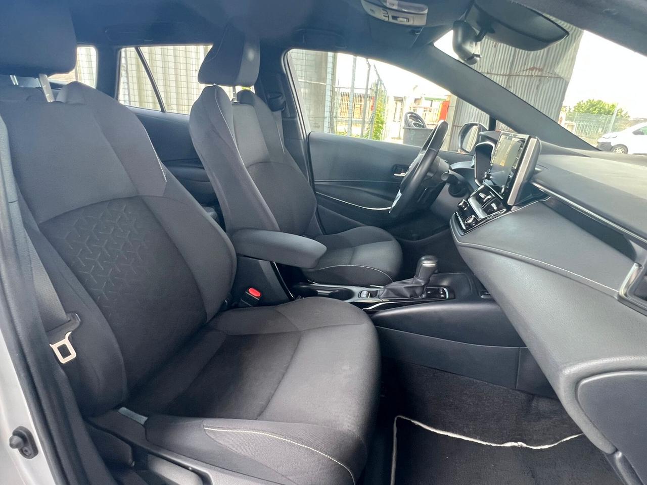 Toyota Corolla Touring Sports 2.0 Hybrid MoreBusiness