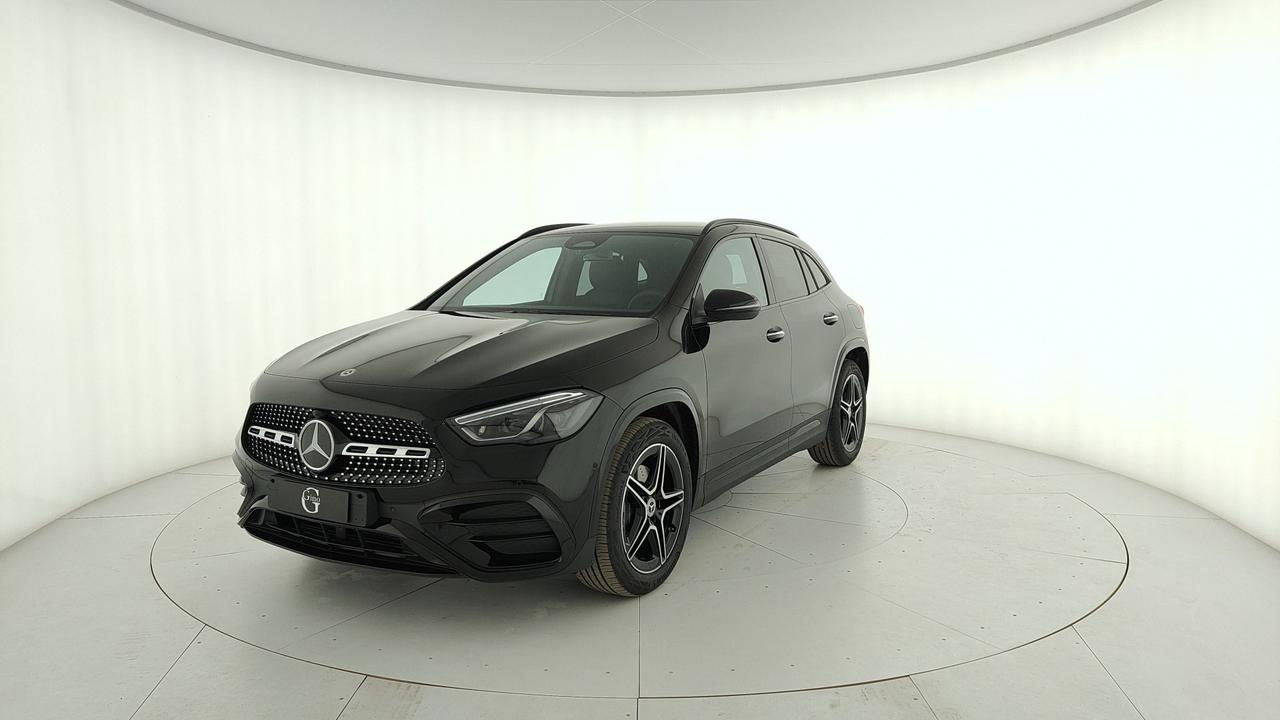 Mercedes-Benz GLA 180 d Automatic